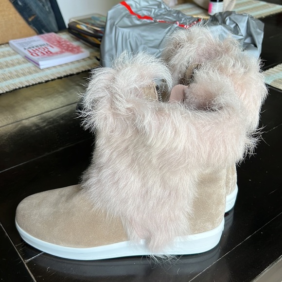 Prada Suede with Shearling Lined and Lamb fur outside boot 40 deserto NWOT